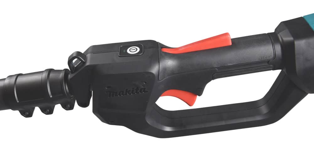 UA004GM101 - Cordless Telescopic Pole Saw XGT?? - Image 7