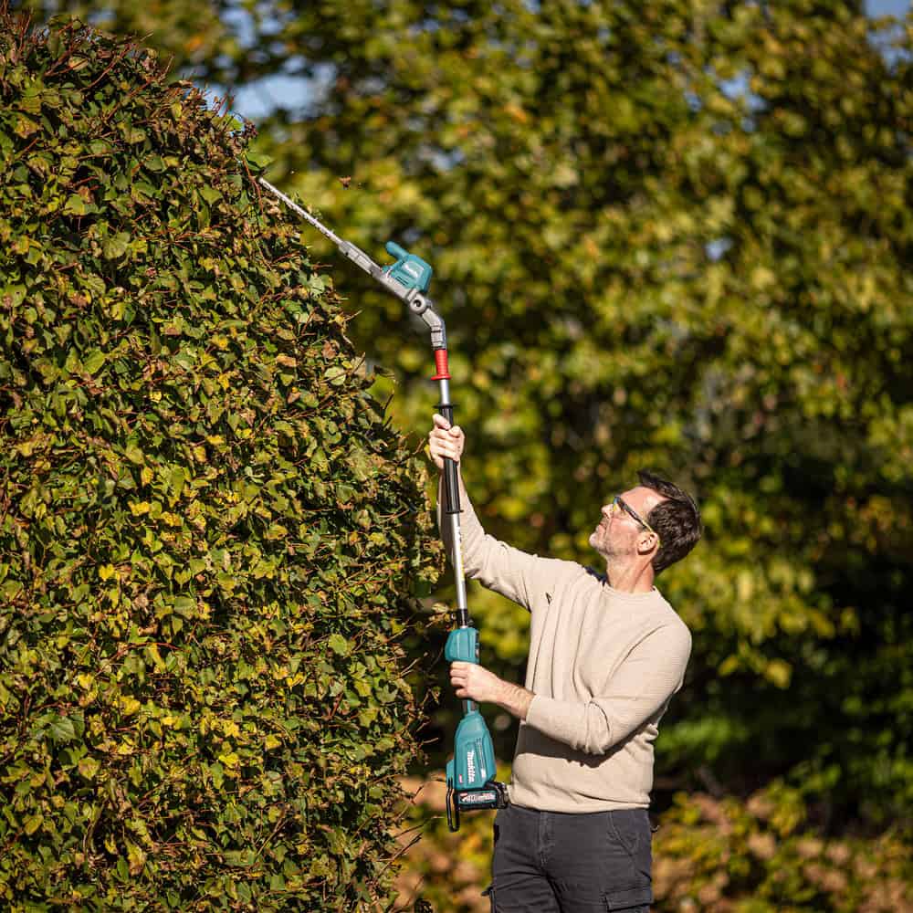 Pole Hedge Trimmer - Image 3